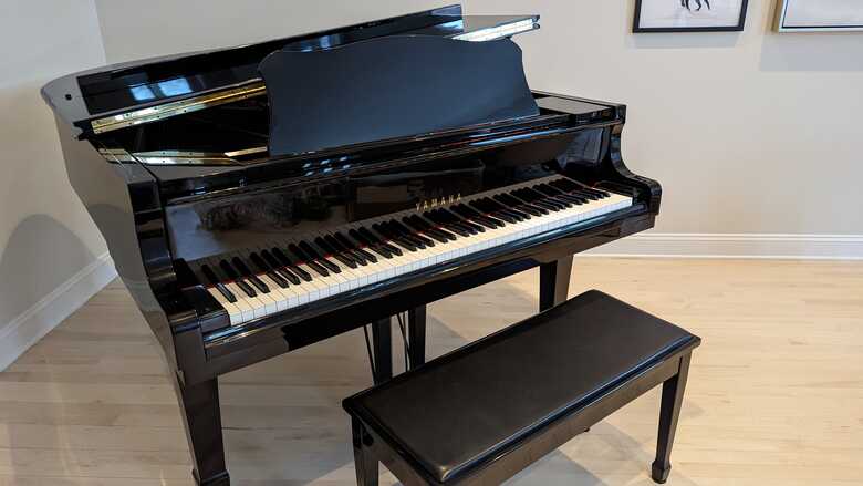 Yamaha C2 Grand Piano - Ebony Polish