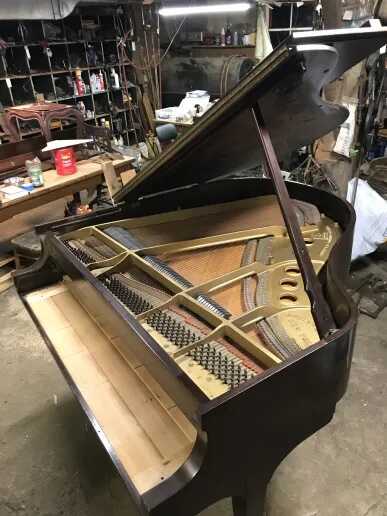 Steinway baby grand M in need of work