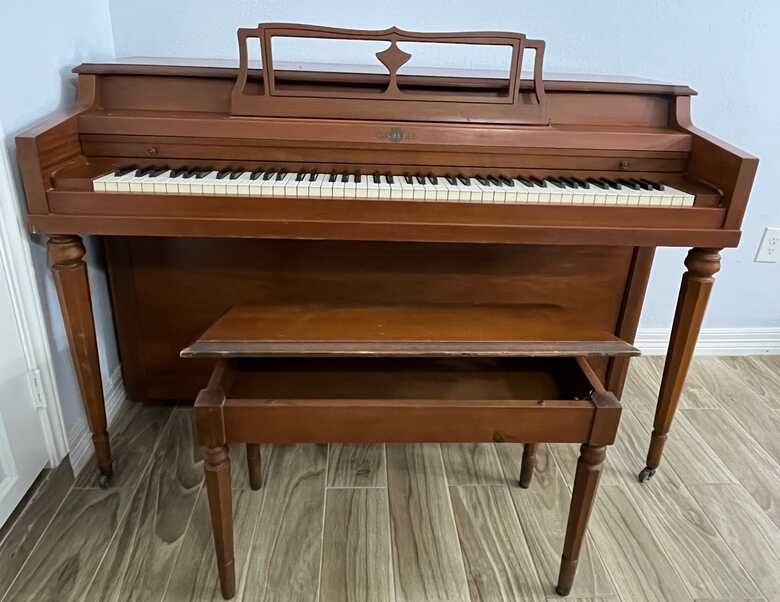 Cable Piano Upright