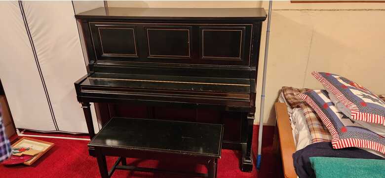 1925 Stoy and Clark player piano