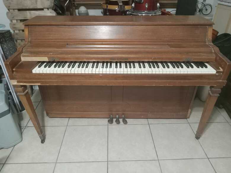 Robler & Campbell Piano 1896