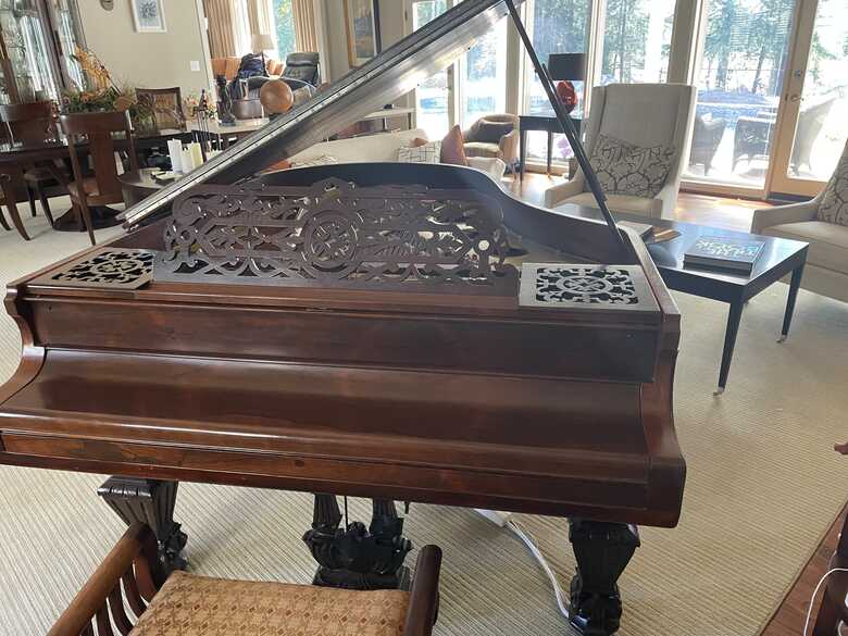 Vintage Kranich & Bach Grand with QRS player system
