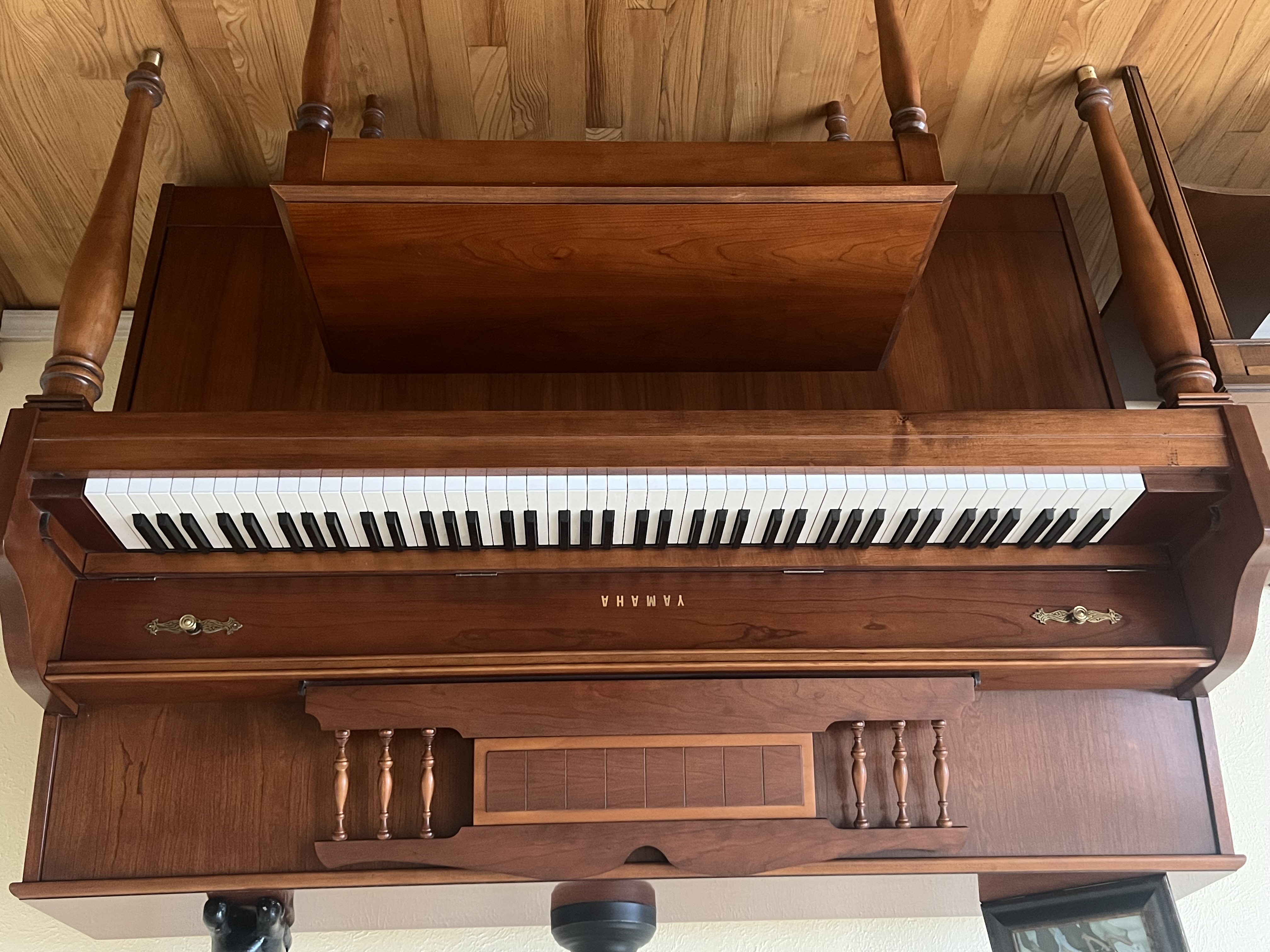 Exc Condition Yamaha MP50 C upright 44” w silent system 