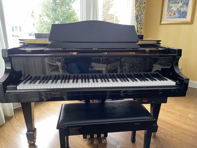 Samick Baby Grand with player- excellent condition 