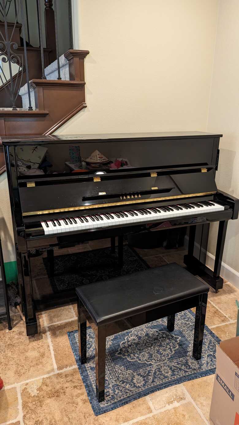 2021 Yamaha B3 SC2 Silent Piano (Polish Ebony) with original