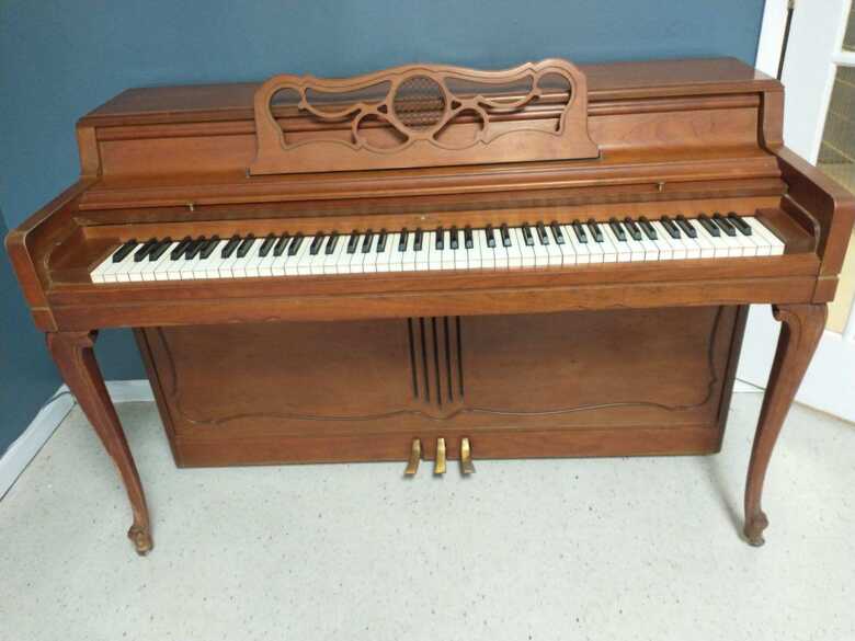 Wurlitzer used upright piano