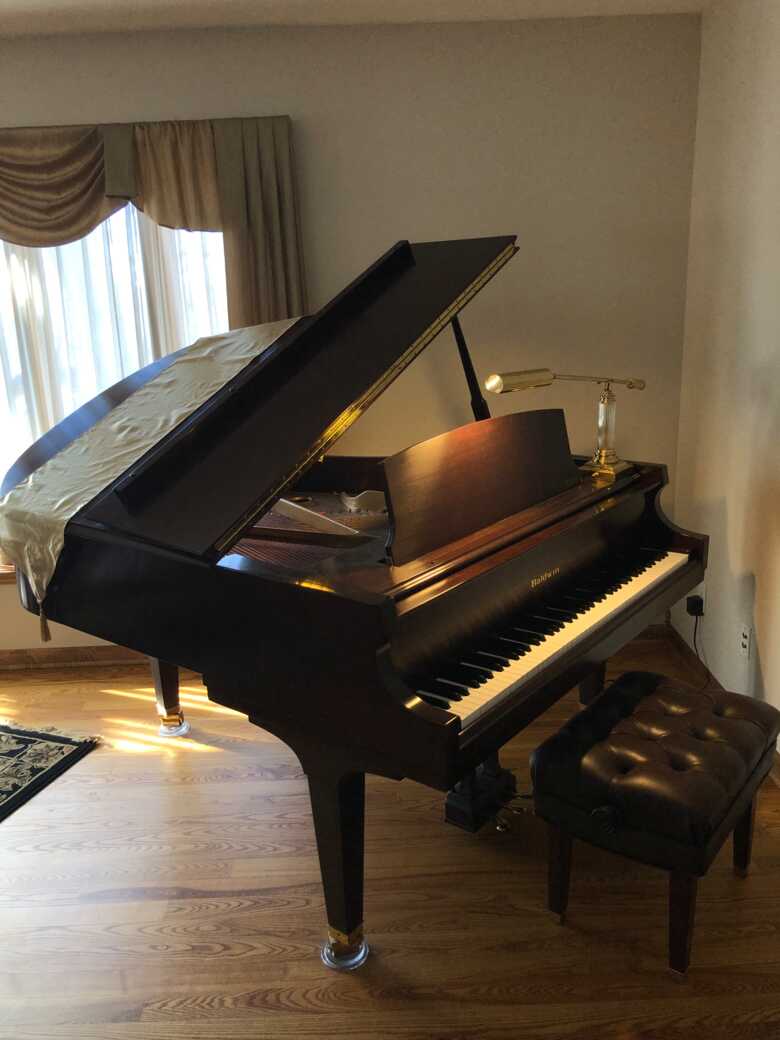 Gorgeous Baby Grand!