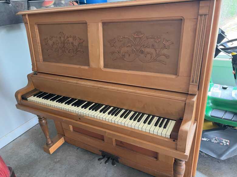 Antique Huntington Piano with 4 digit Serial Number