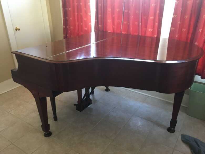 Beautiful Steinway M with rich voice