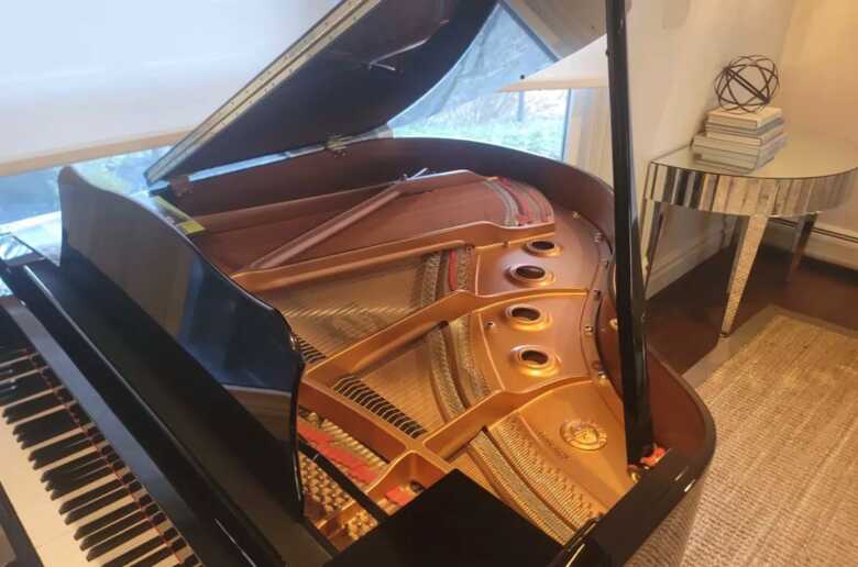 Yamaha GC1 Disklavier 5'3 baby grand piano POLISHED EBONY 