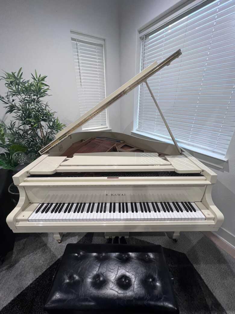Immaculately Maintained Kawai KG-1E Ivory Baby Grand