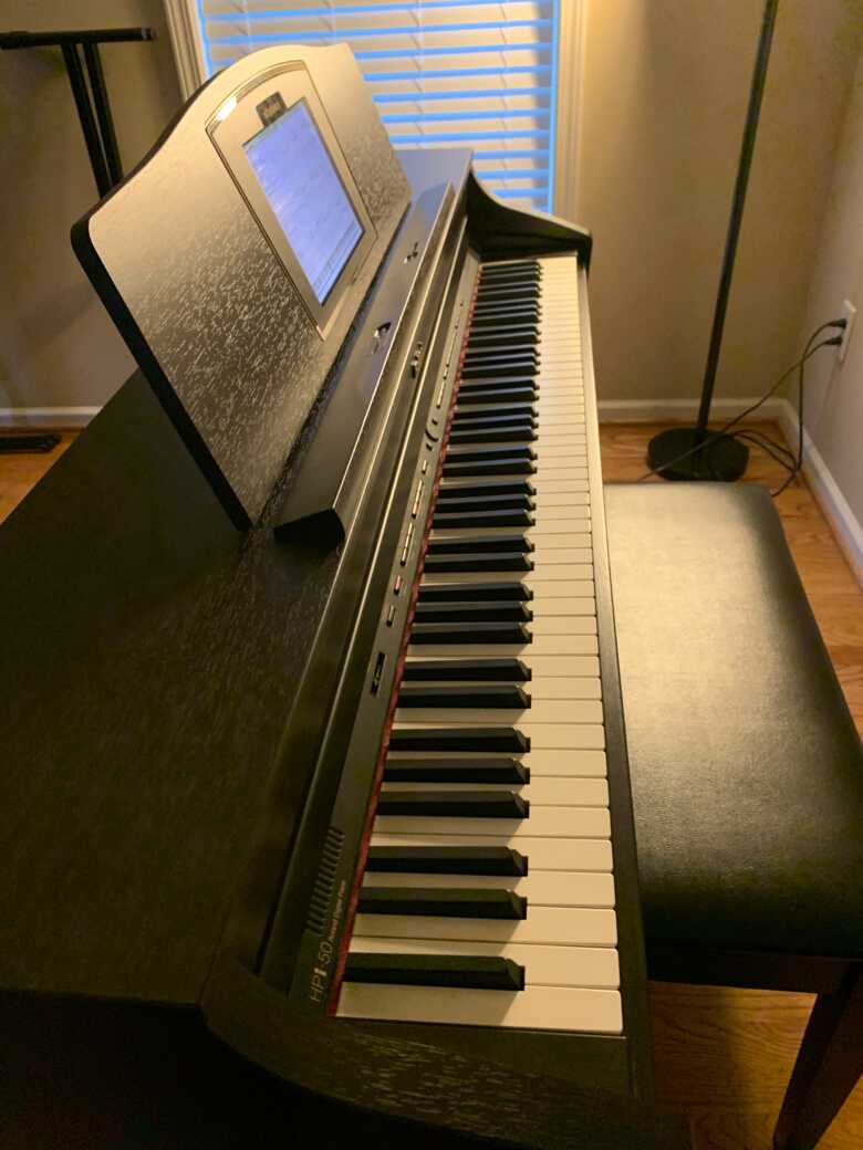 Roland  Hpi-50 Digital piano