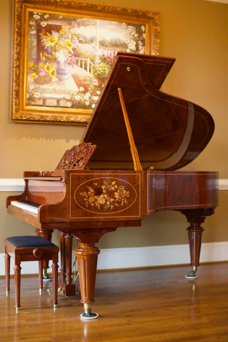 Schimmel Grand Piano Model W180