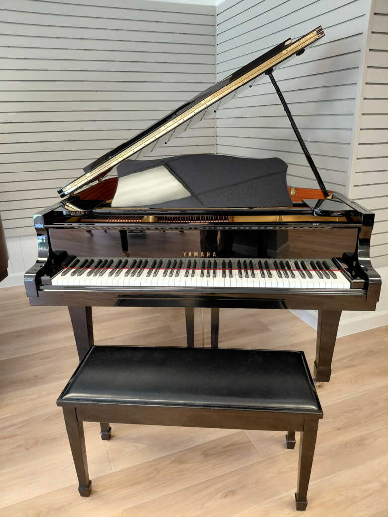 Yamaha G1 Baby Grand