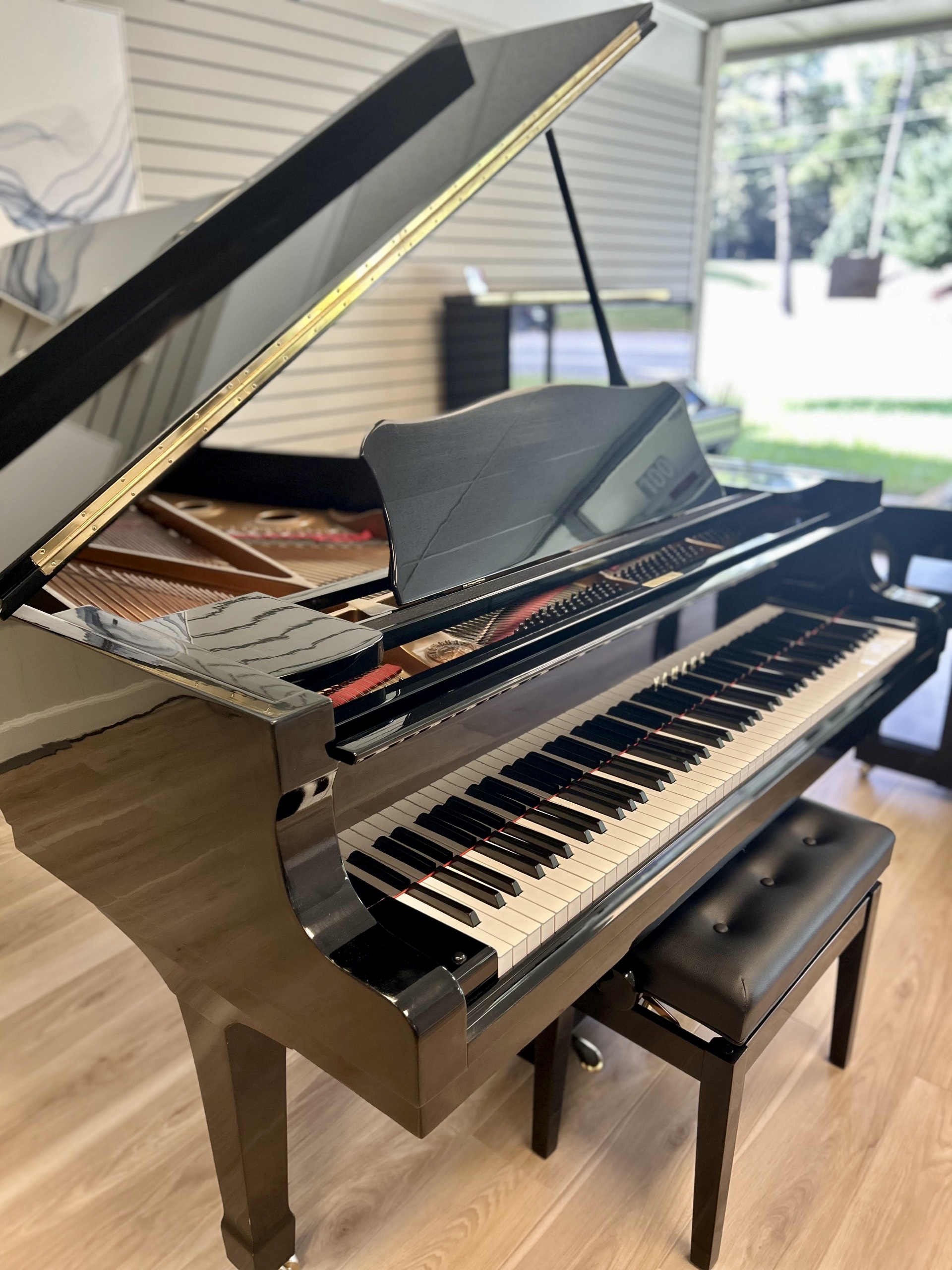 Yamaha Model C7