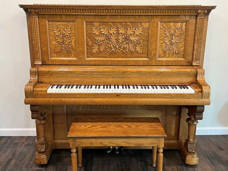 Beautiful 1901 Kimball Oak Upright Piano