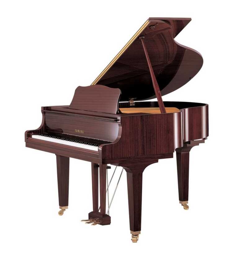 Like New Baby Grand in Excellent Condition 
