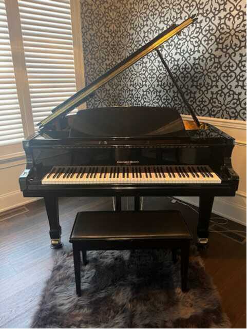 Like new Baby Grand - comes with 2024 Certified Appraisal