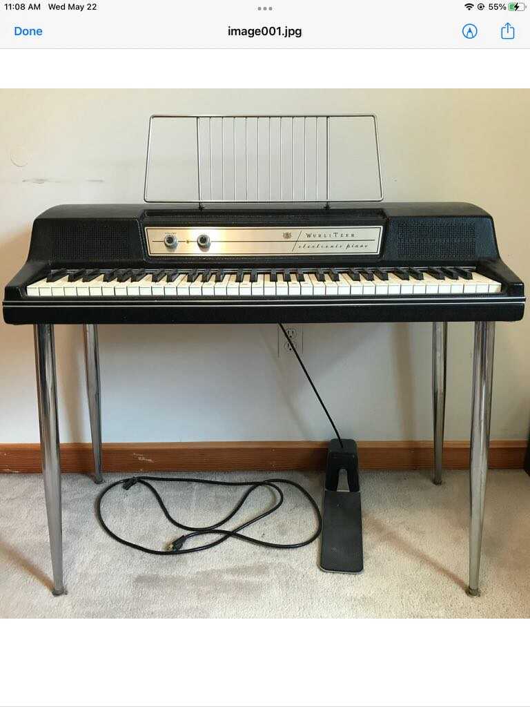 WURLITZER  ELECTRIC PIANO - MODEL 200