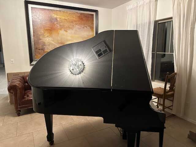 Samick Grand Piano - Excellent Condition