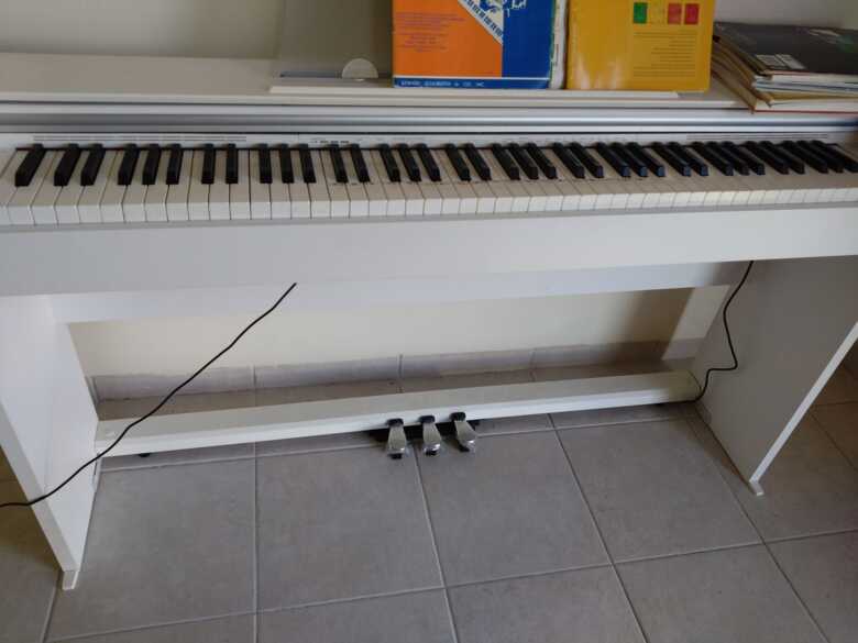 Sell used digital piano