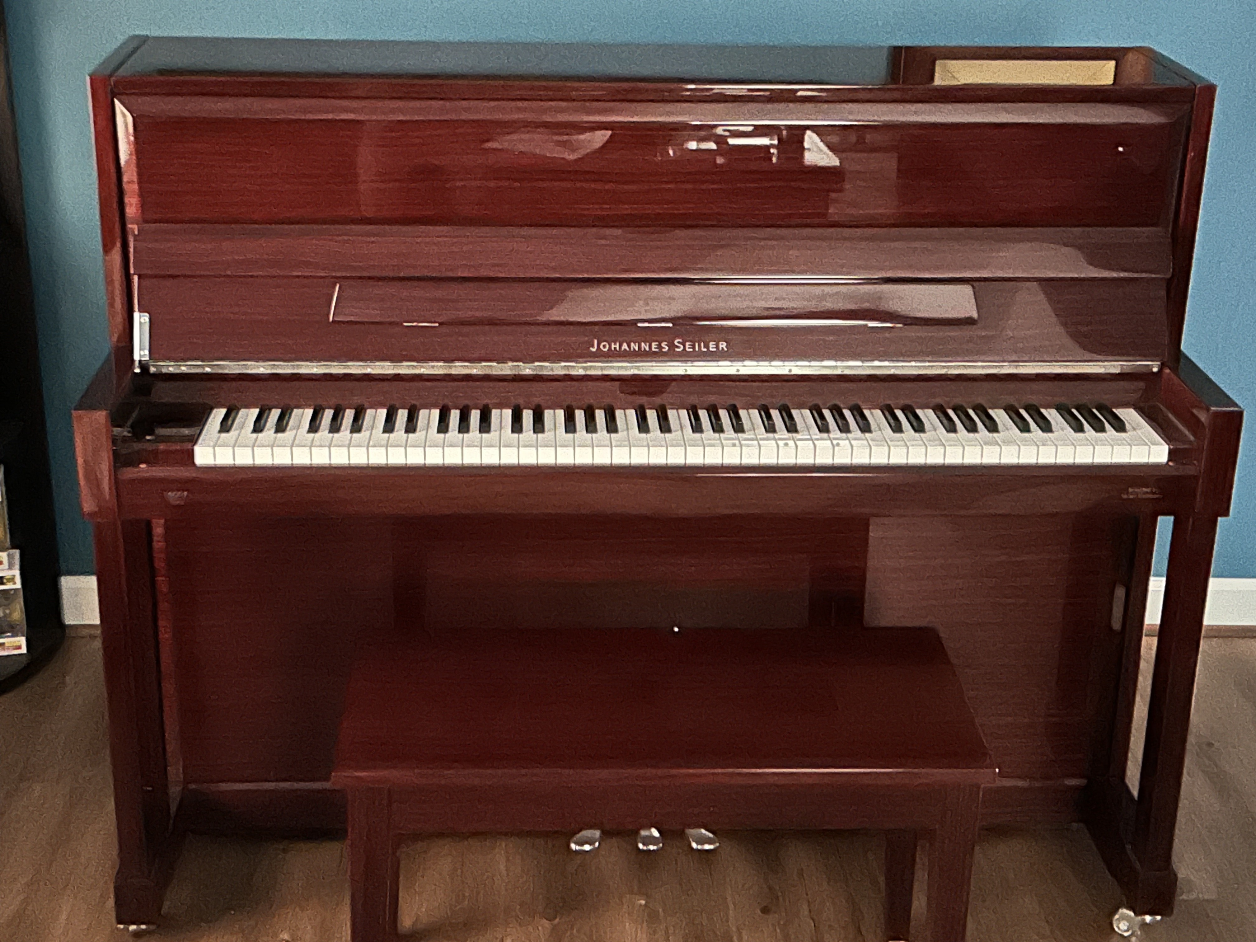 Seiler rosewood GS-116N upright