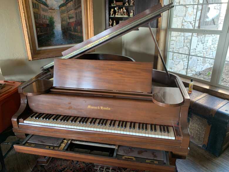 Excellent condition player piano 
