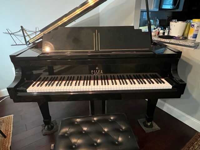 Steinway Essex baby Grand piano