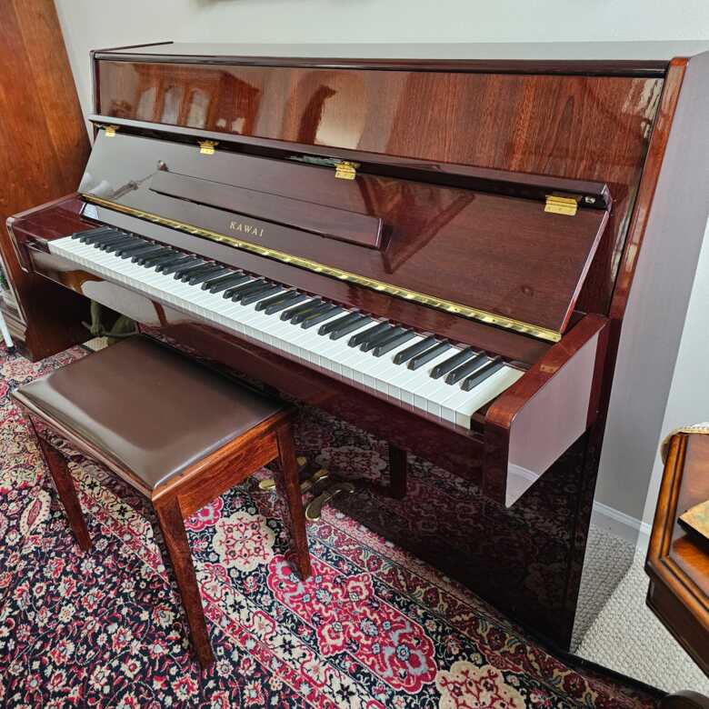 KAWAI K-15 Upright Piano in Excellent Conditions