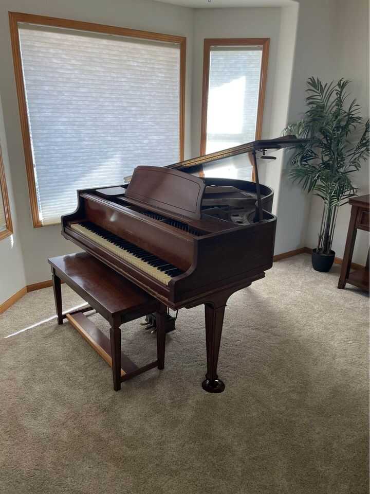Kimball 4'10" Baby Grand Piano