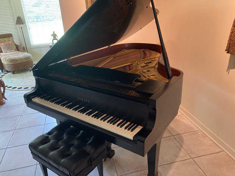 Yamaha C5 Grand Piano in Excellent Condition