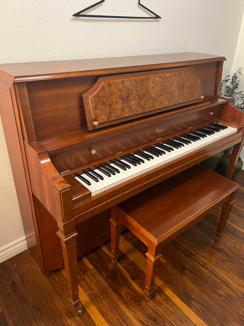 Boston Piano, Satin Walnut Model UP118P w/ bench