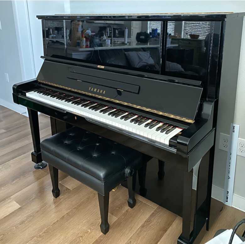 Yamaha UX3 professional upright piano