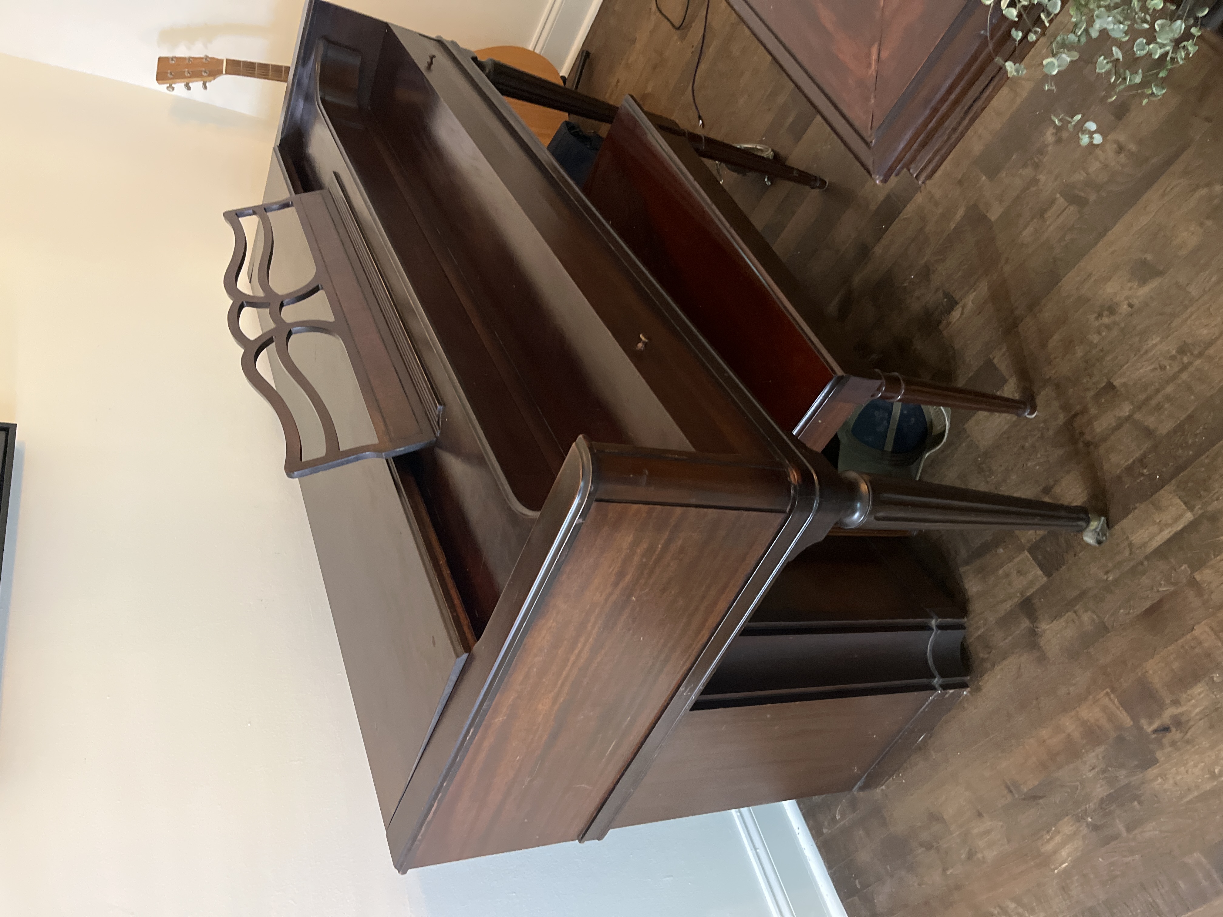 1942 Baldwin upright acrosonic