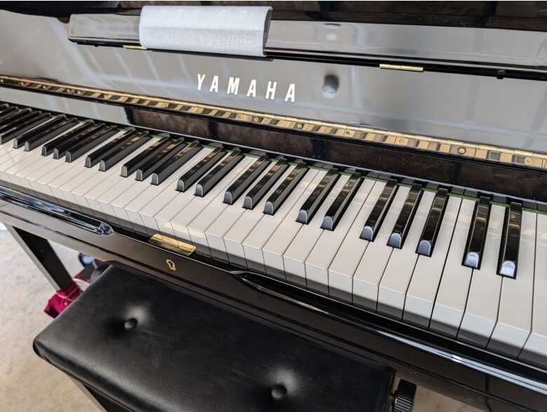Fully refurbished Yamaha U3M Piano