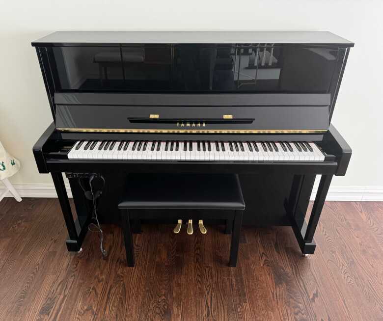 Yamaha B3 SC3 Silent Piano, Mint condition