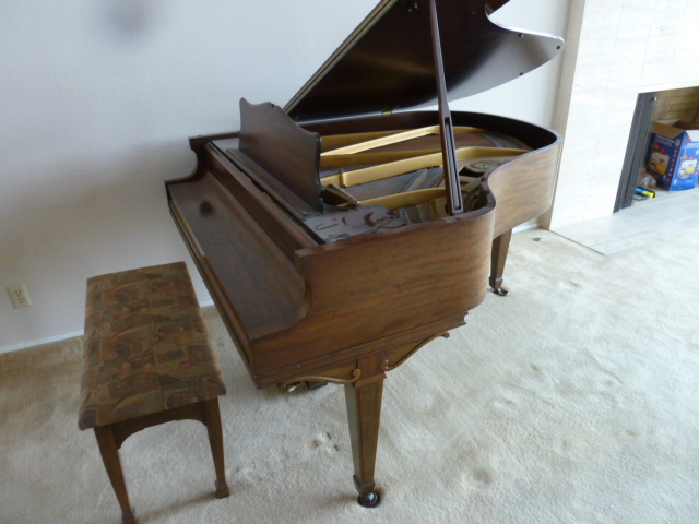 1941 CHICKERING BABY GRAND PIANO 