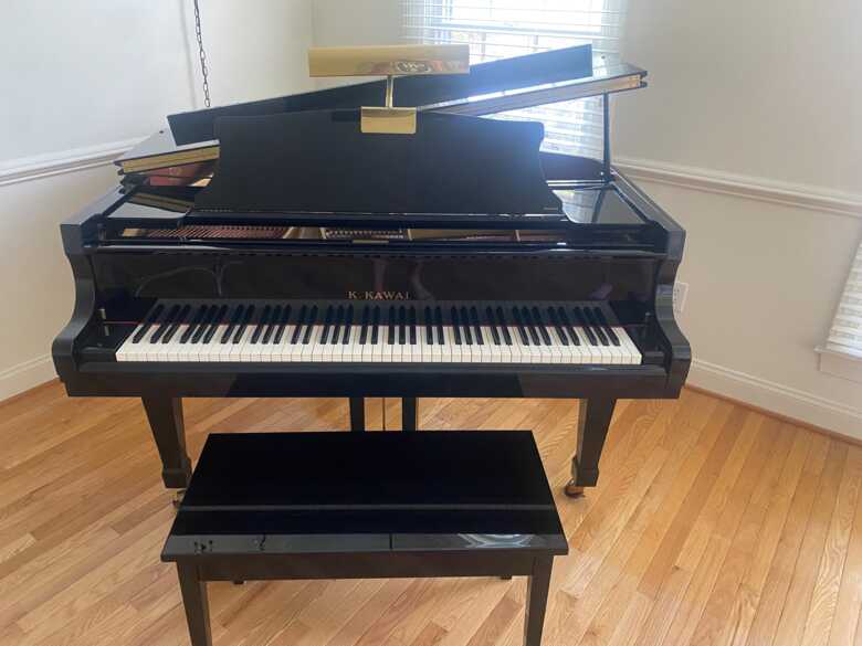 2002 Kawai grand piano