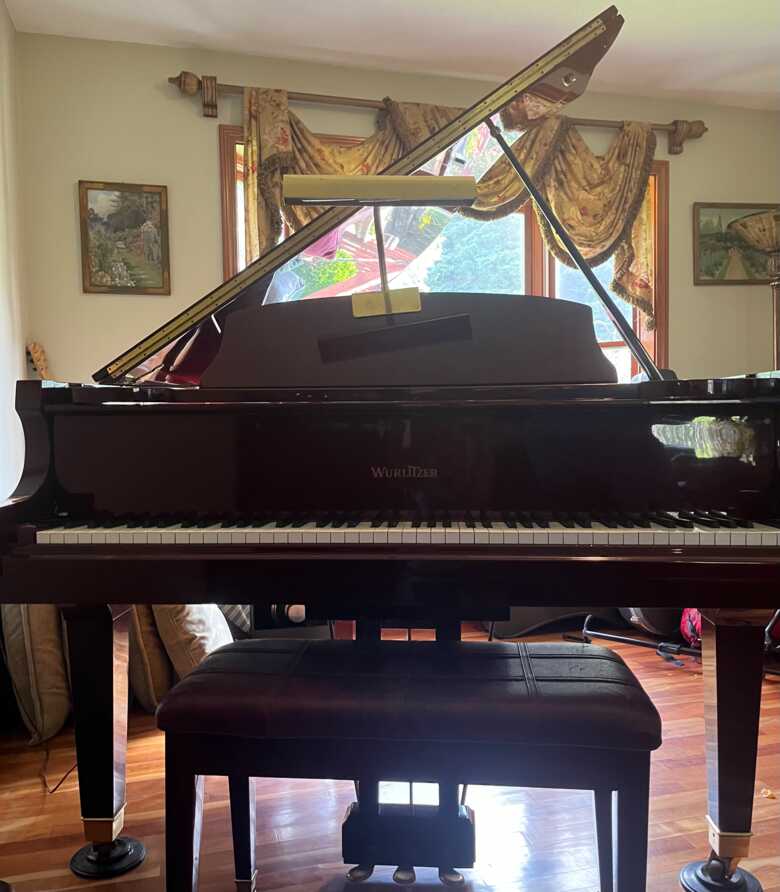 5’8” Wurlitzer Grand, Impeccable condition, Original owner 