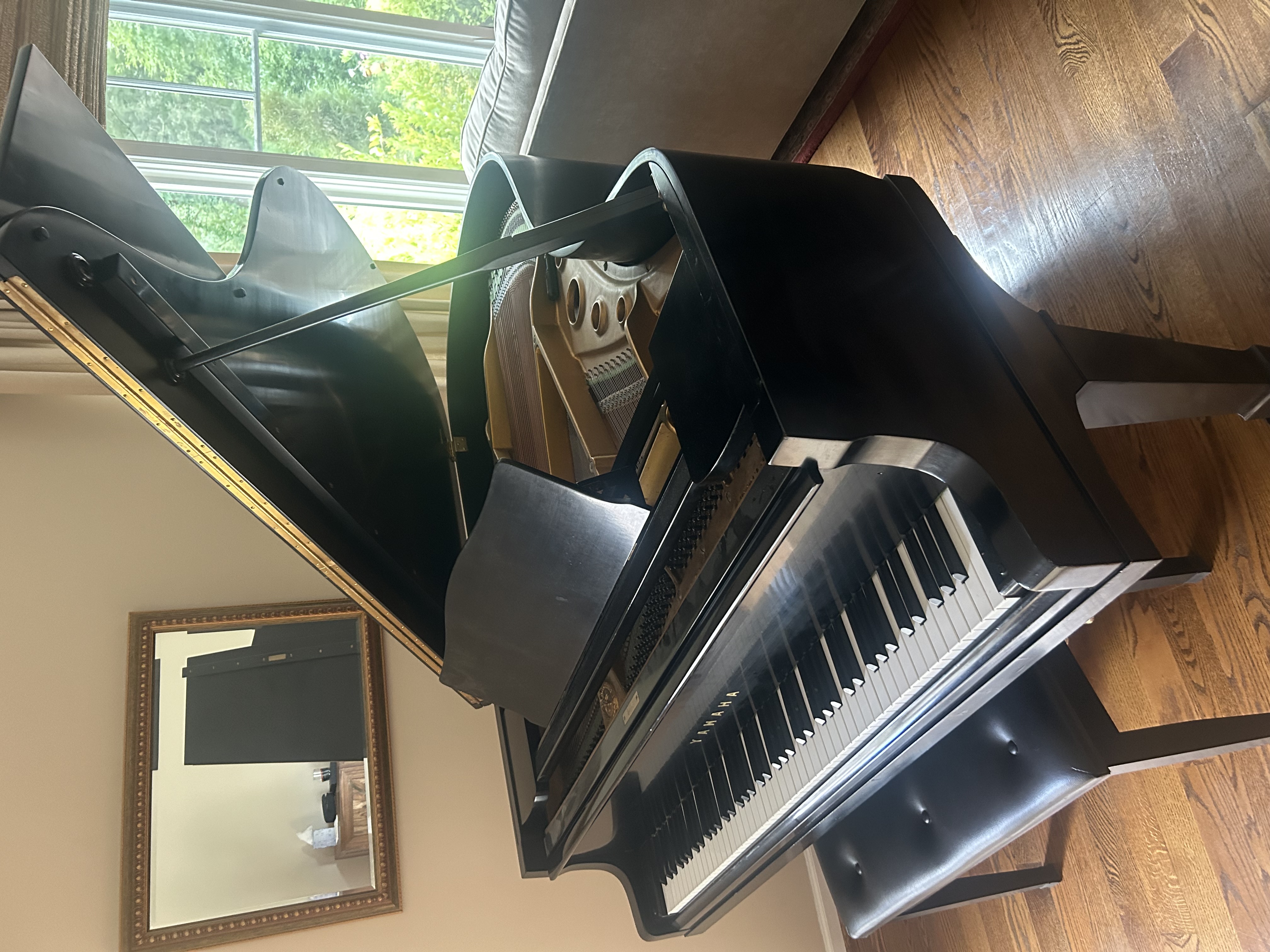 Yamaha G2 Baby Grand