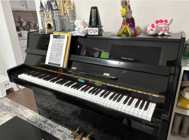 Koholer and Campbell Piano