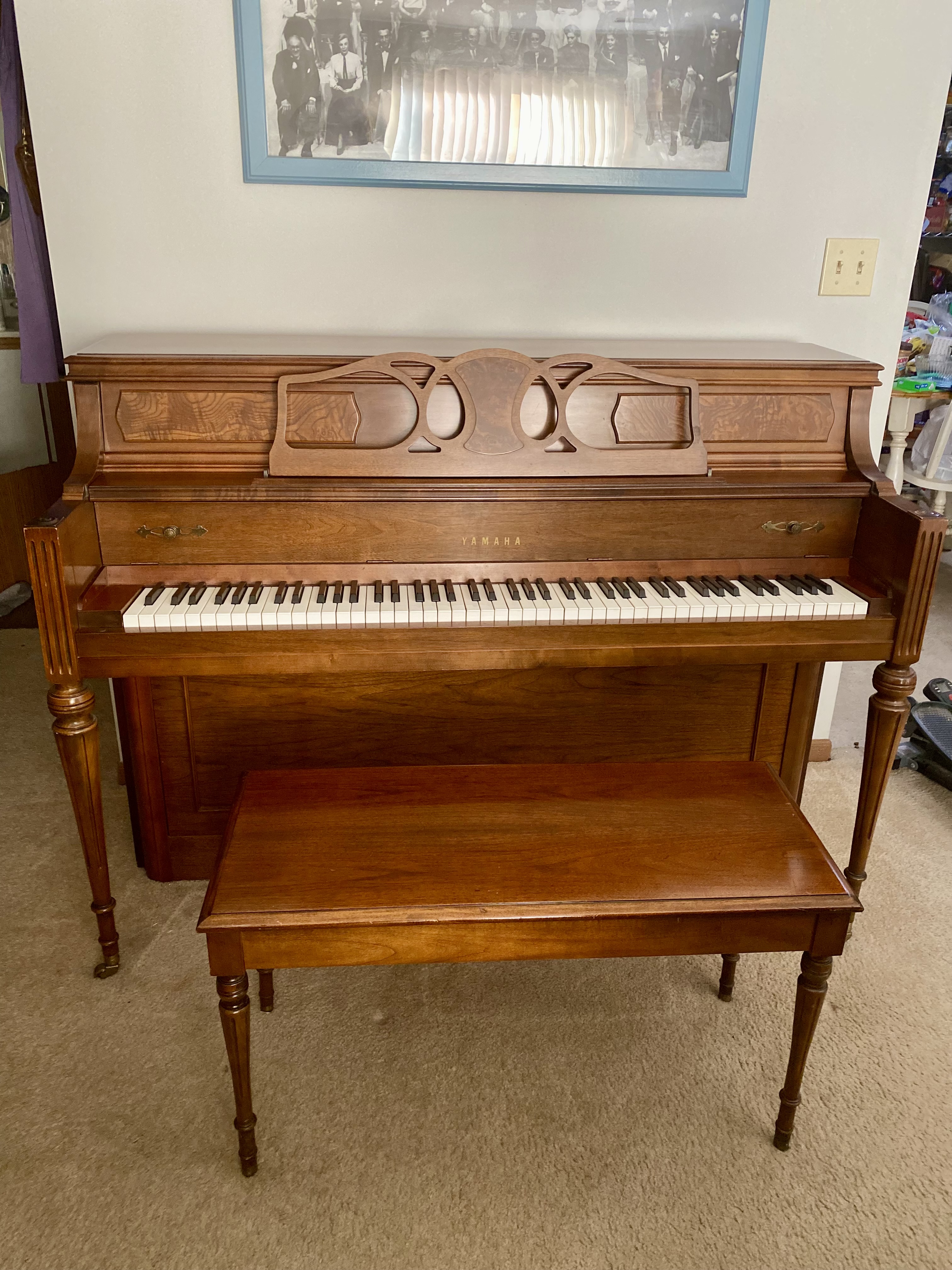 Yamaha Professional Upright Piano Cherry with Burled Inlay