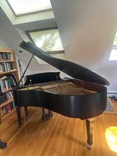 Kawai RX2 Grand Piano 