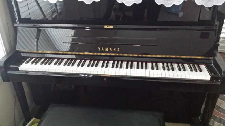 Yamaha Yus upright