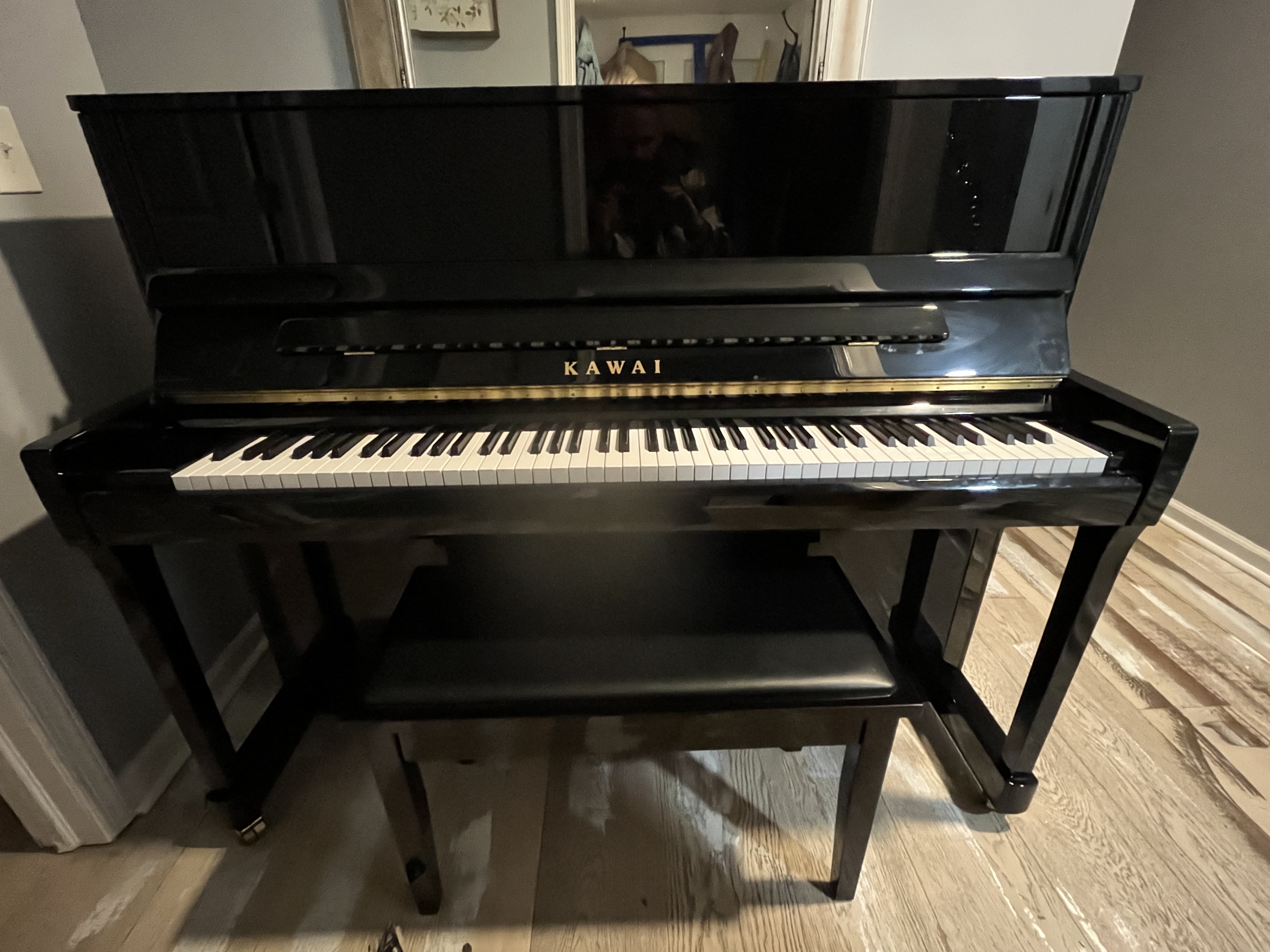 Beautiful Kawai K-300 piano