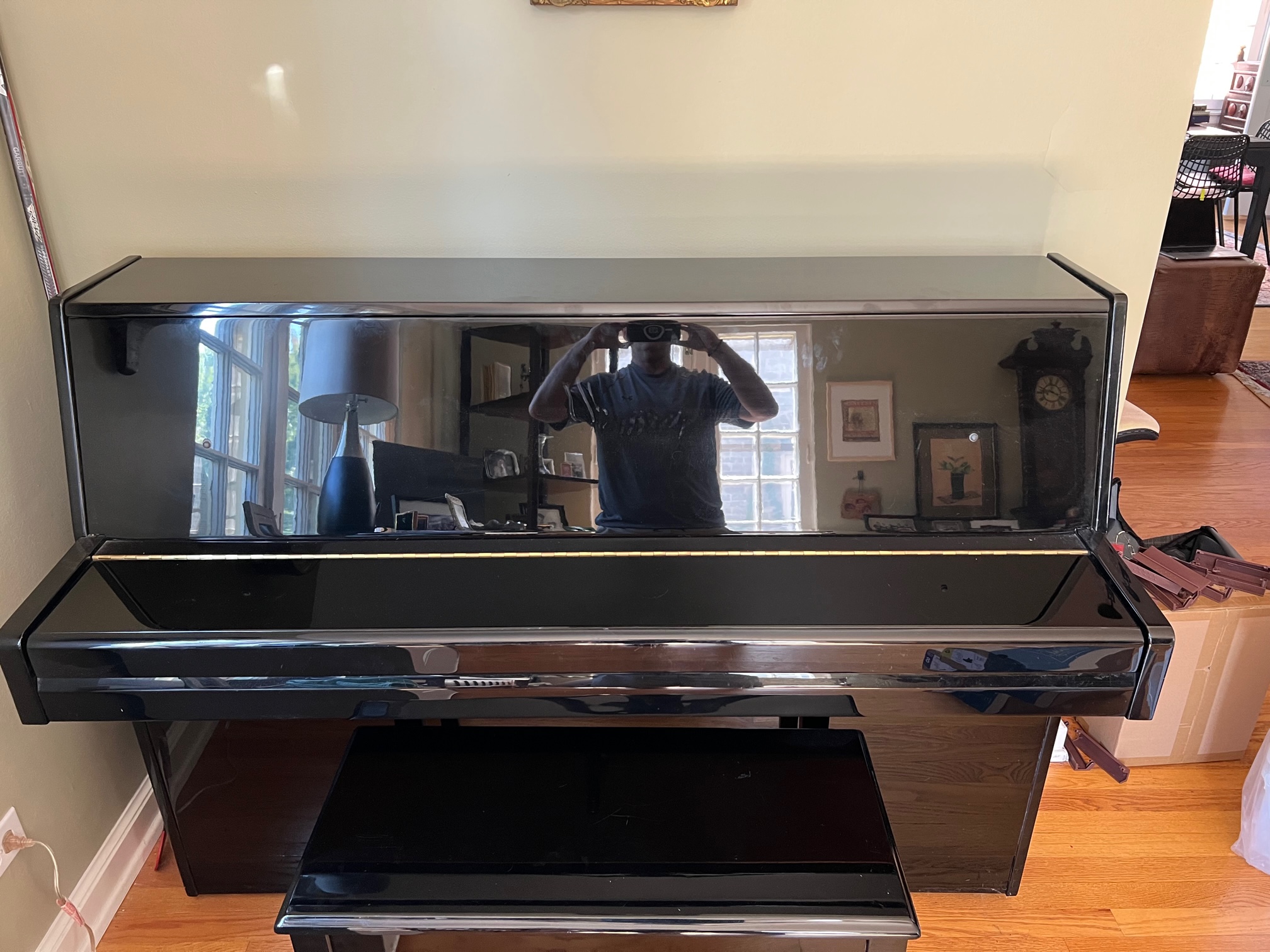 Like New Ebony Gloss Console