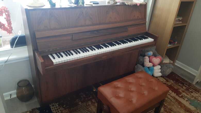 Nordiska Futura 2 upright piano