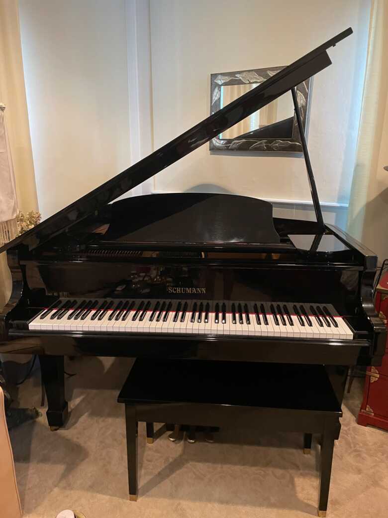 Schumann G-80A Baby Grand Piano Polished Ebony