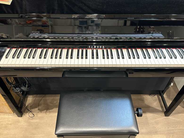 Great Deal! Yamaha CLP-785 (PE) 