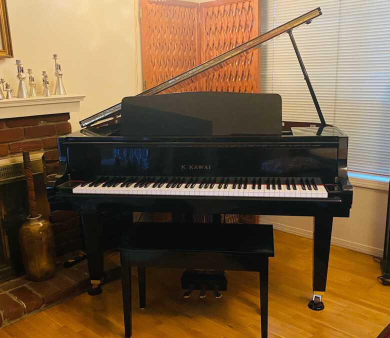 Kawai Grand 4'-9" Showroom Quality